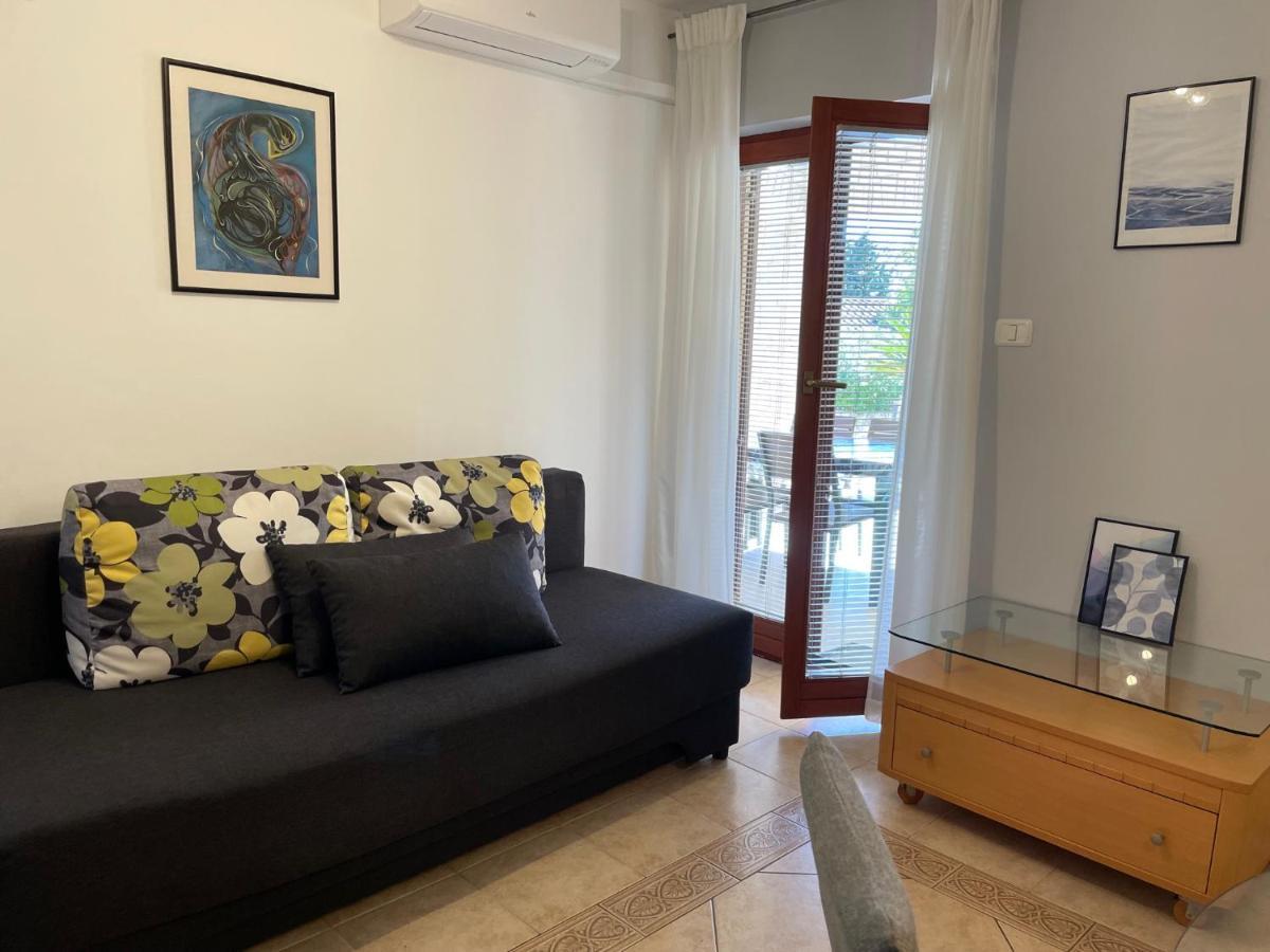Karla Apartment