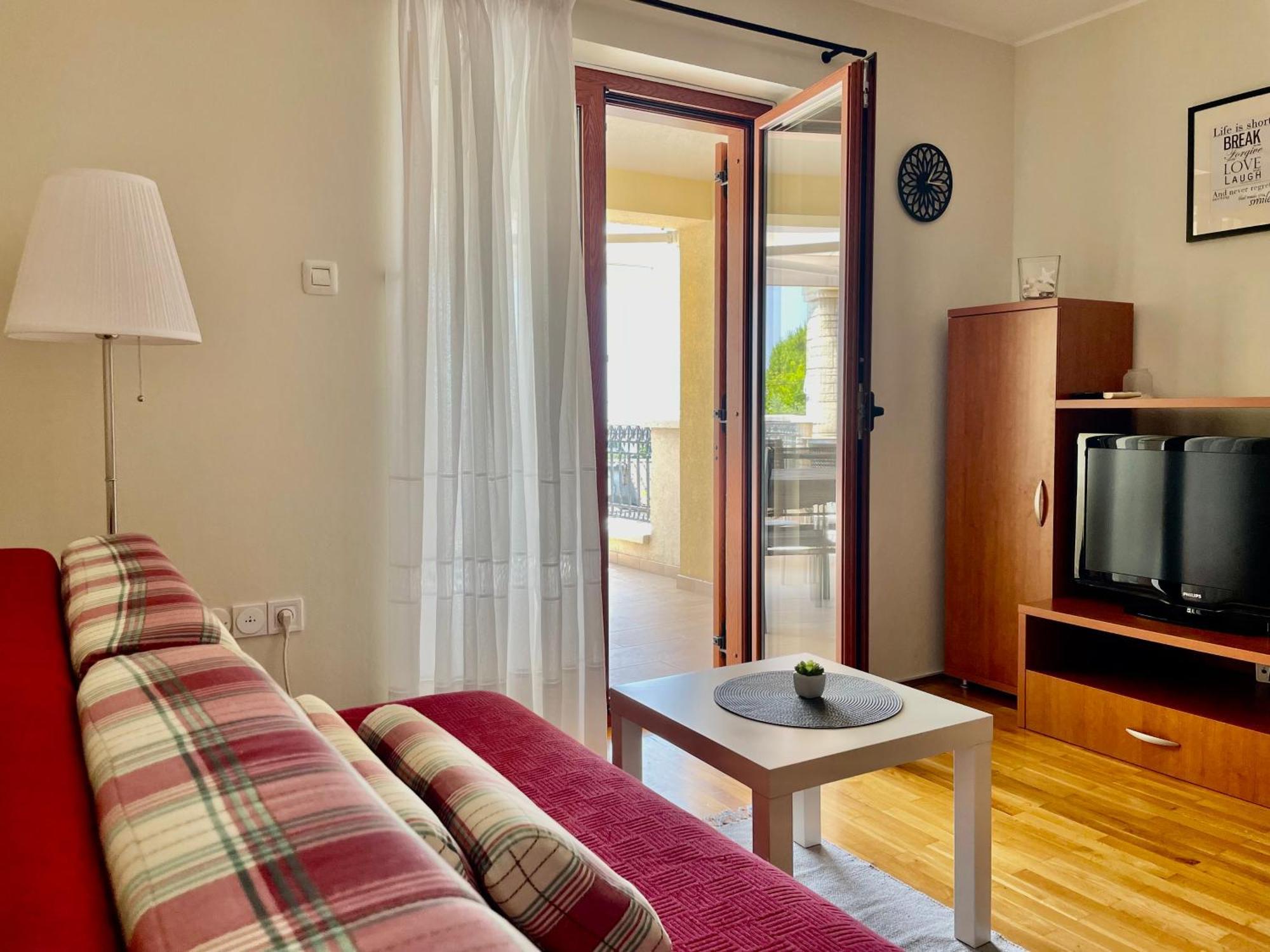 Karla Apartment *